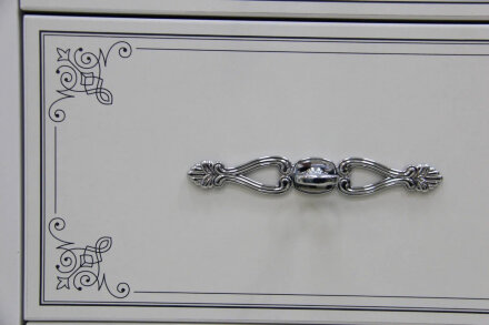 Шкаф трехдверный Элис 